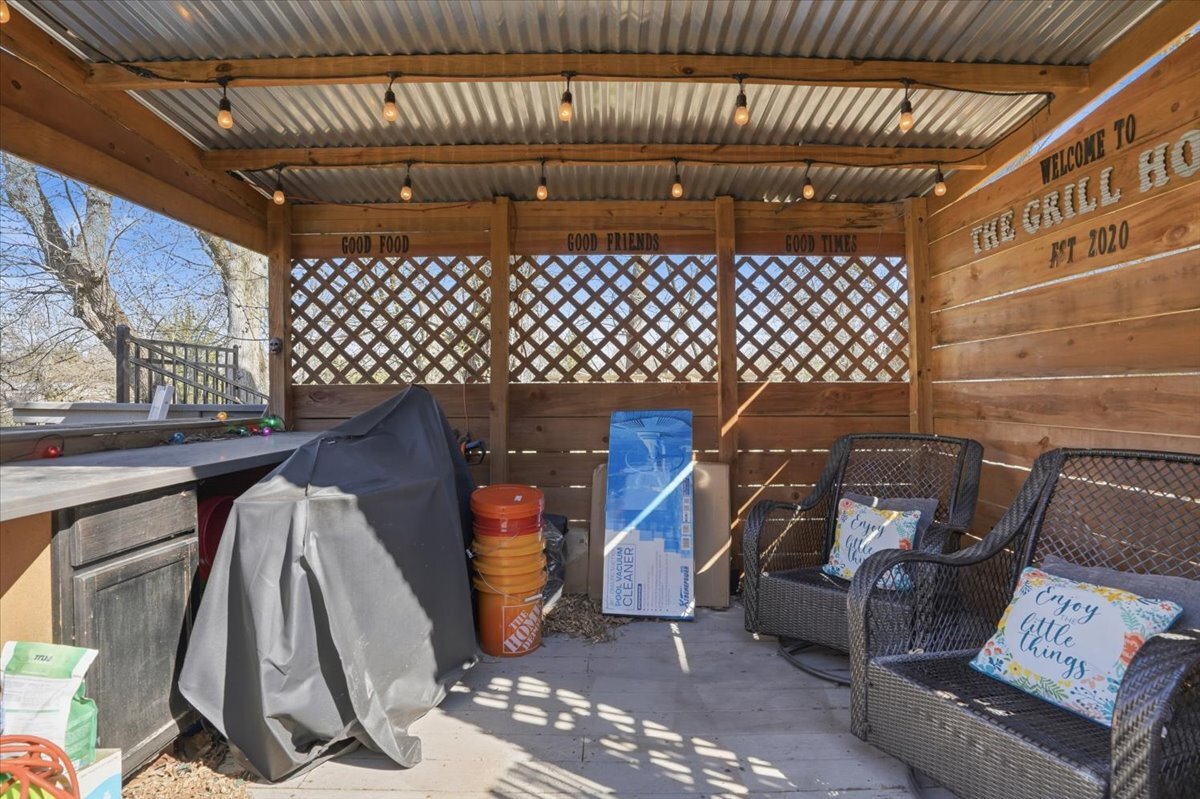 30 Coventry Cove Court, Lake Villa, IL 60046