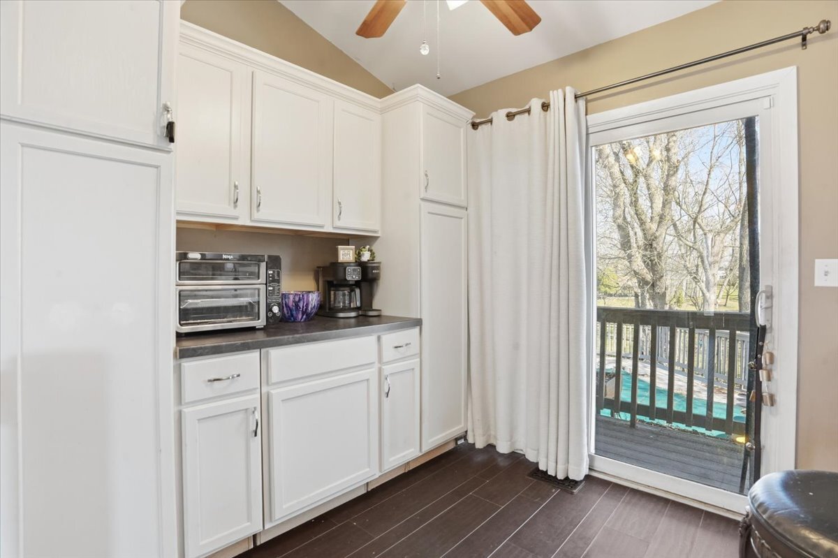 30 Coventry Cove Court, Lake Villa, IL 60046