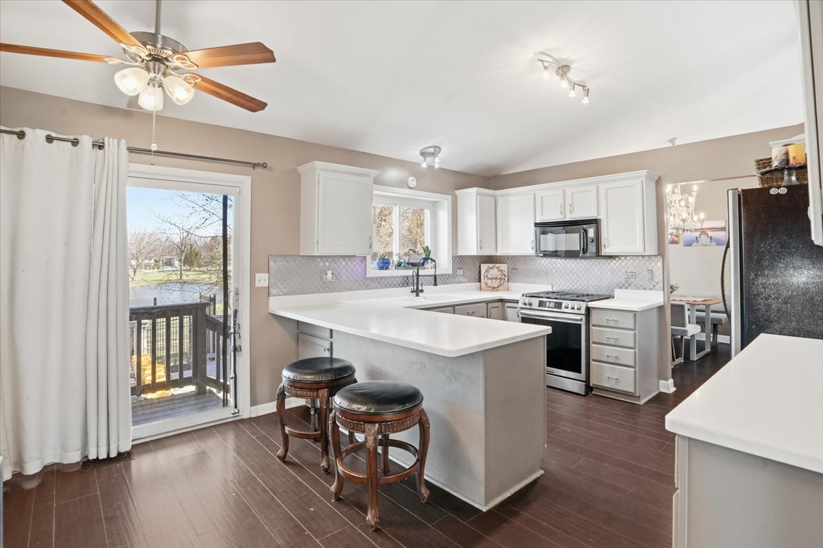 30 Coventry Cove Court, Lake Villa, IL 60046