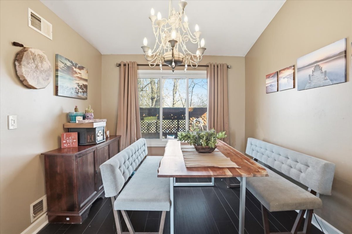 30 Coventry Cove Court, Lake Villa, IL 60046