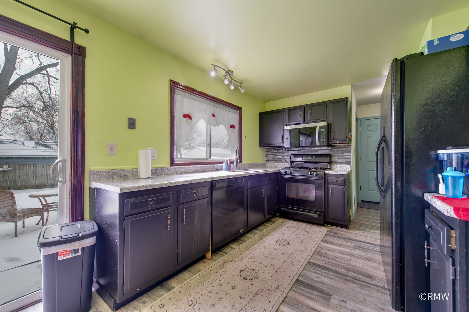 147 W Altgeld Avenue, Glendale Heights, IL 60139