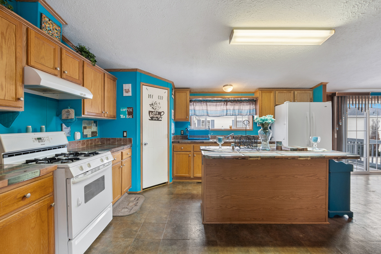 194 Sparrow Drive, Lynwood, IL 60411