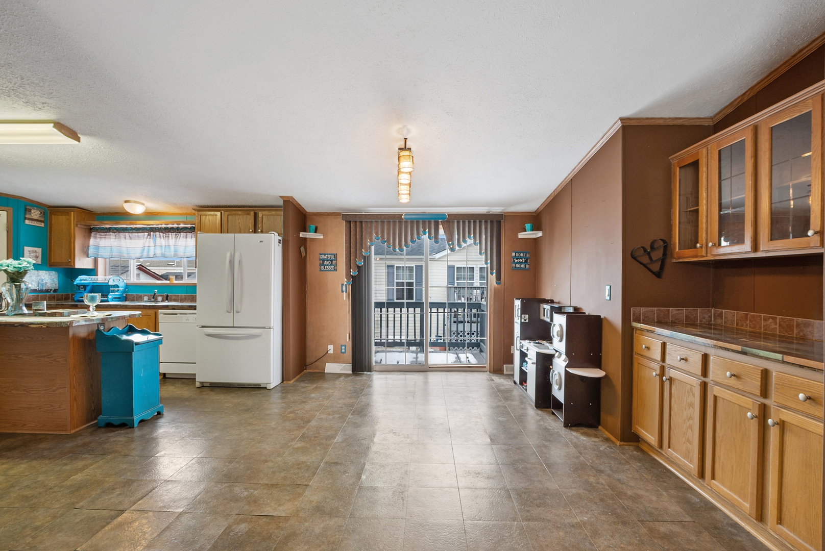 194 Sparrow Drive, Lynwood, IL 60411