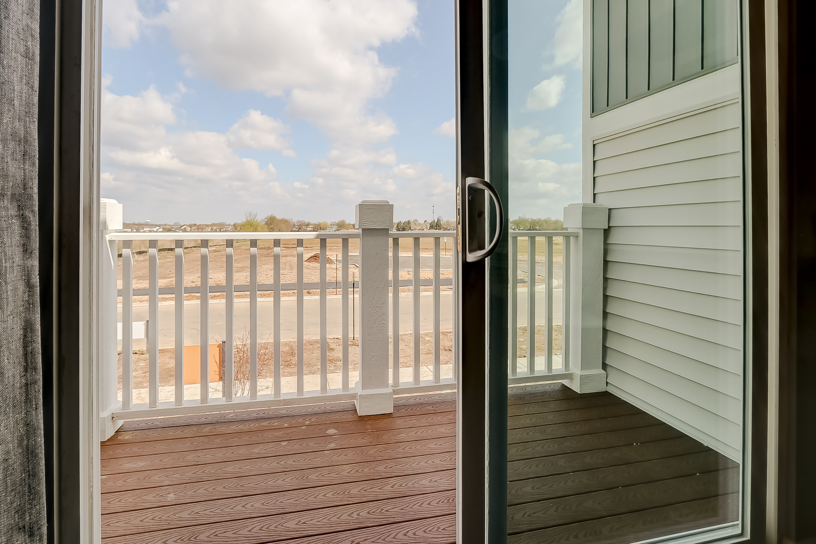 402 Comstock Road, South Elgin, IL 60177