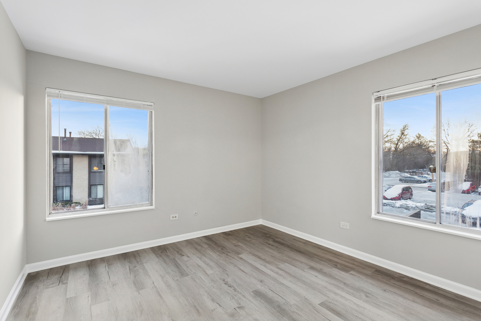 6185 Pinewood Court #202, Willowbrook, IL 60527