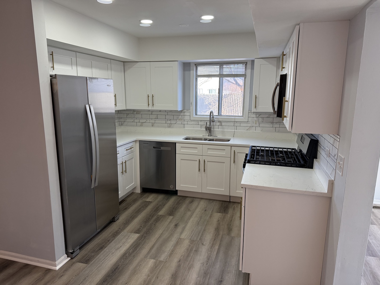 2231 Wentworth Court, Naperville, IL 60565