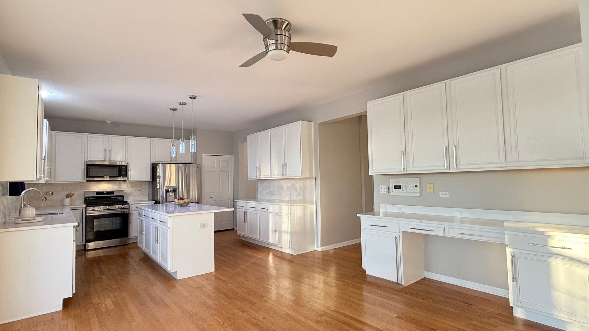 Barrington Hills, IL 60010