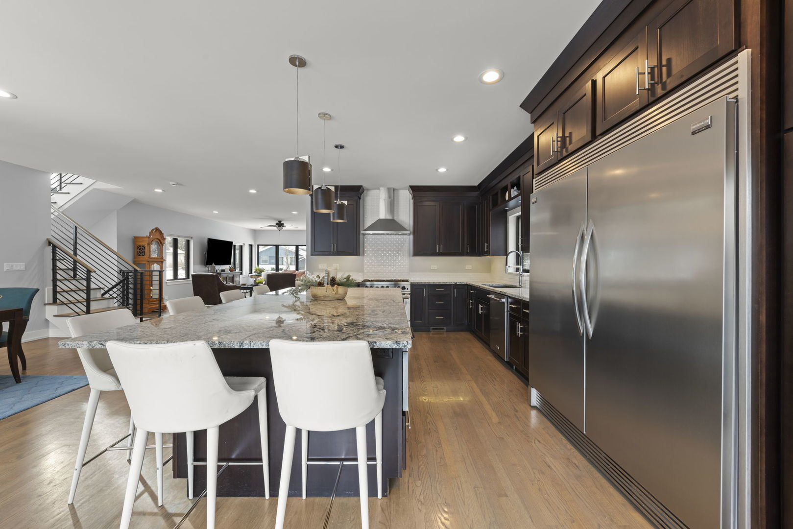 5335 Blodgett Avenue, Downers Grove, IL 60515