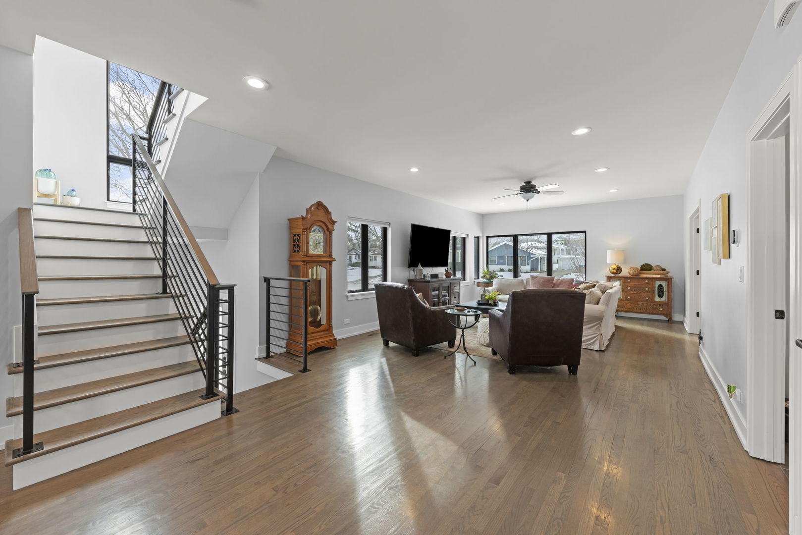 5335 Blodgett Avenue, Downers Grove, IL 60515