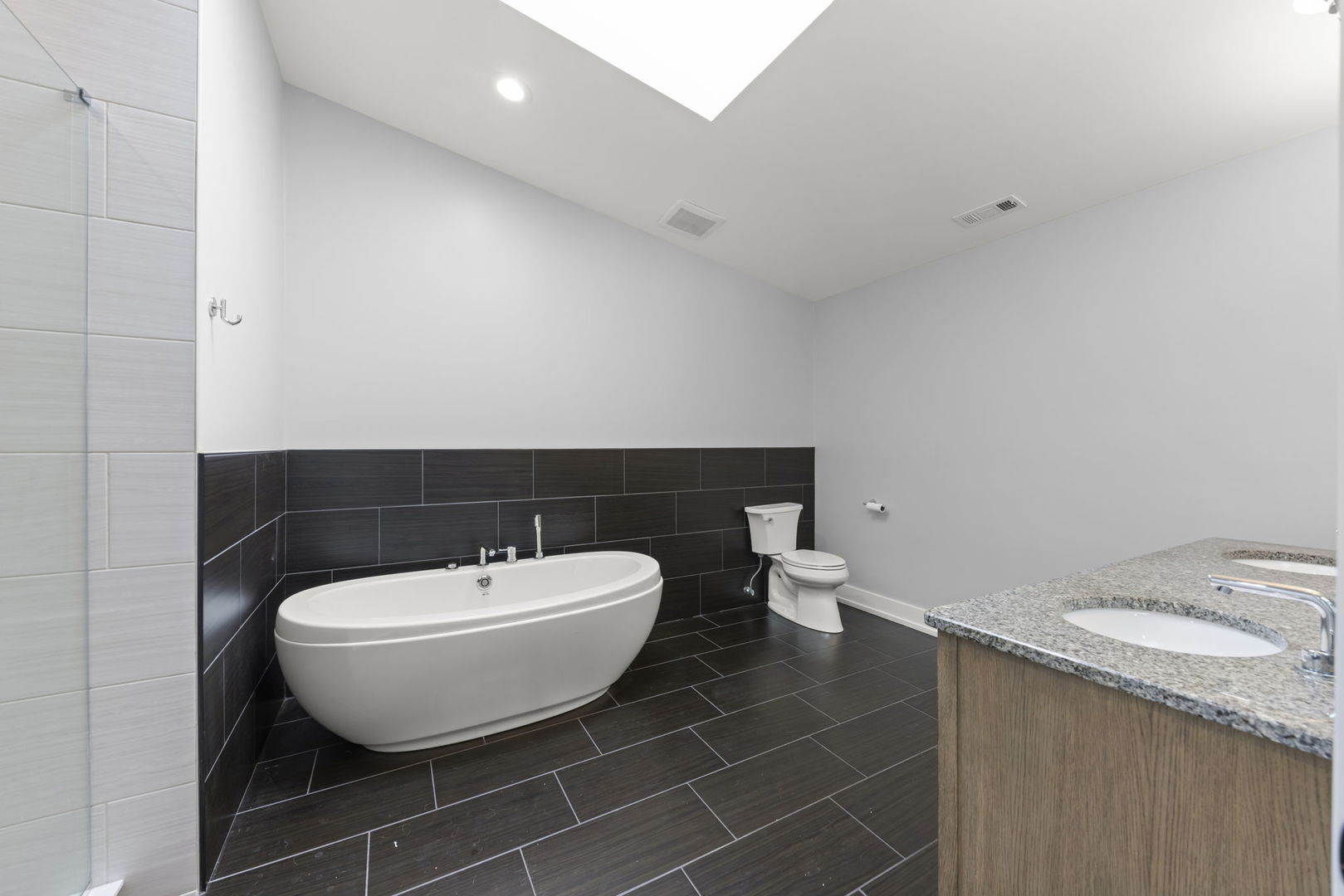 5335 Blodgett Avenue, Downers Grove, IL 60515