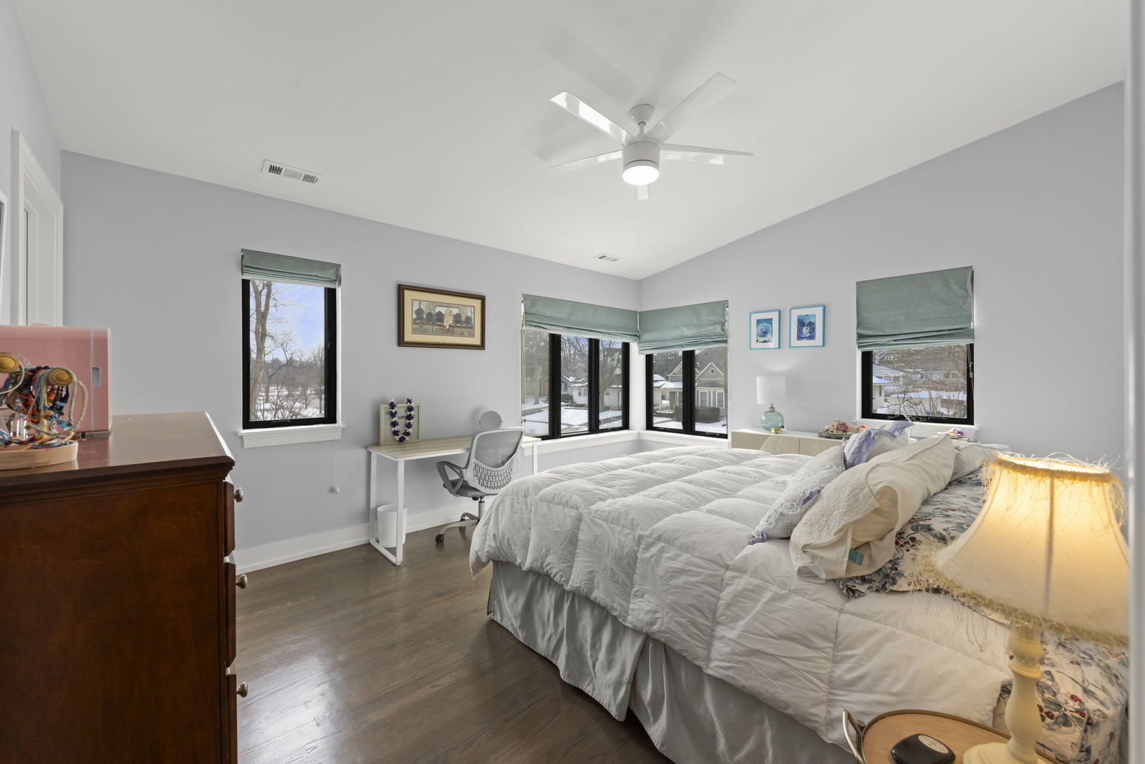 5335 Blodgett Avenue, Downers Grove, IL 60515