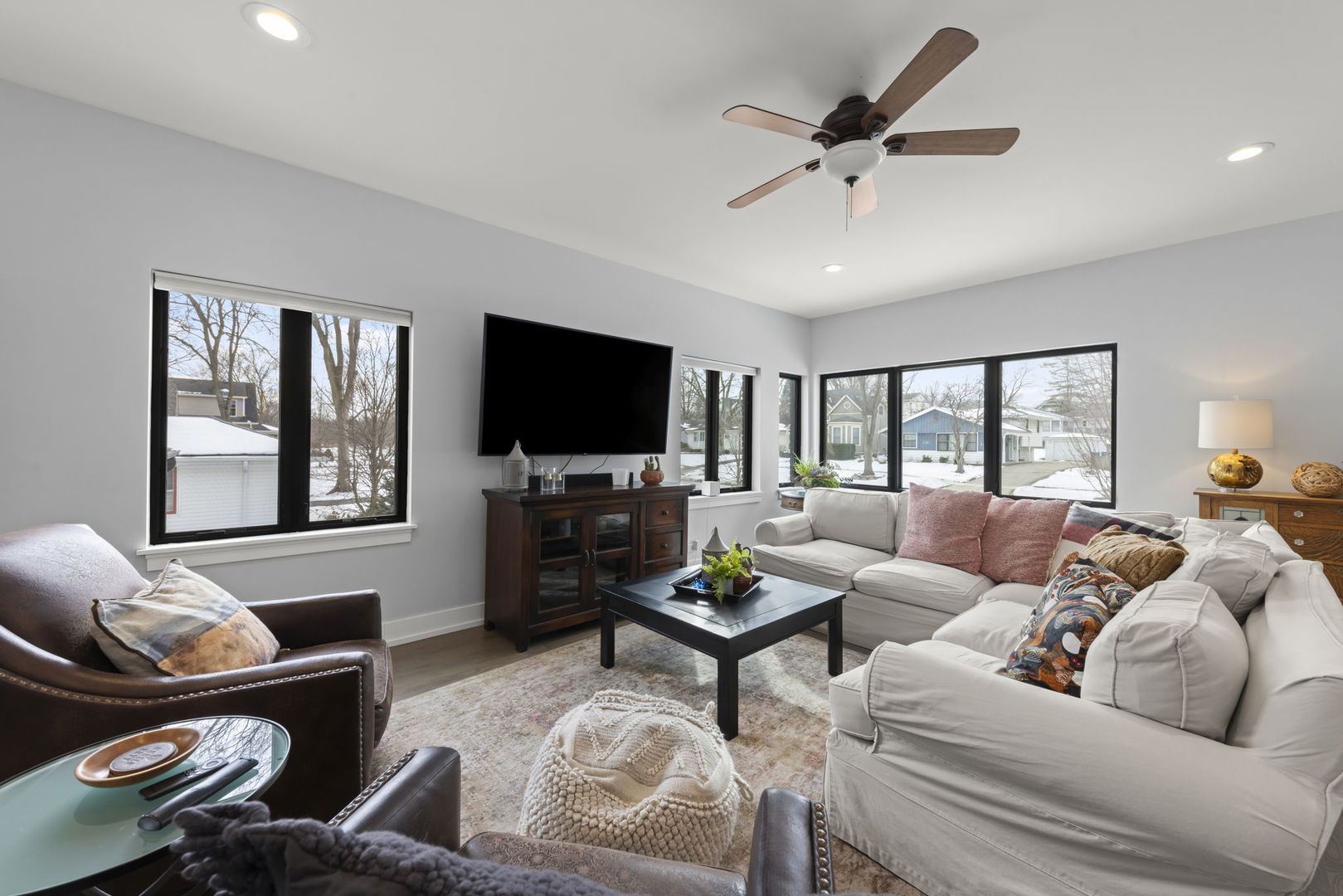 5335 Blodgett Avenue, Downers Grove, IL 60515