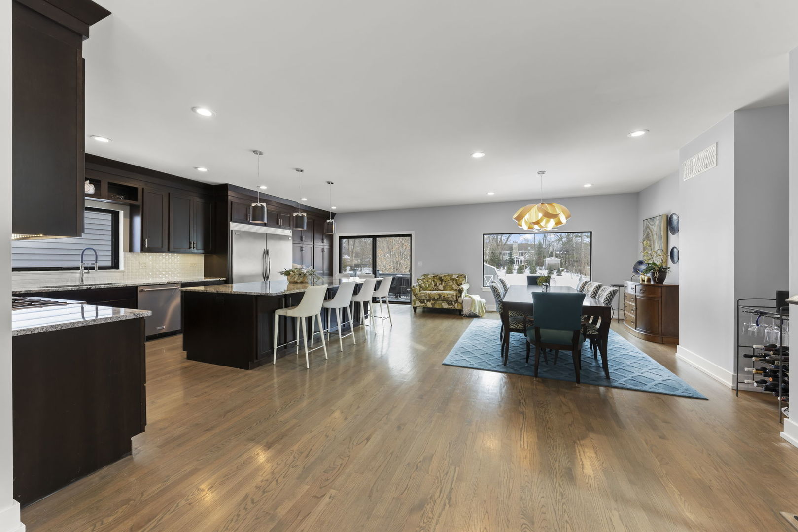 5335 Blodgett Avenue, Downers Grove, IL 60515