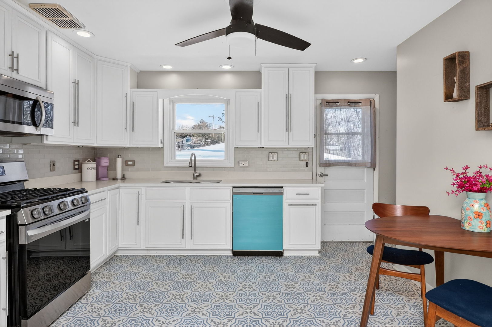 210 3rd Street, Downers Grove, IL 60515