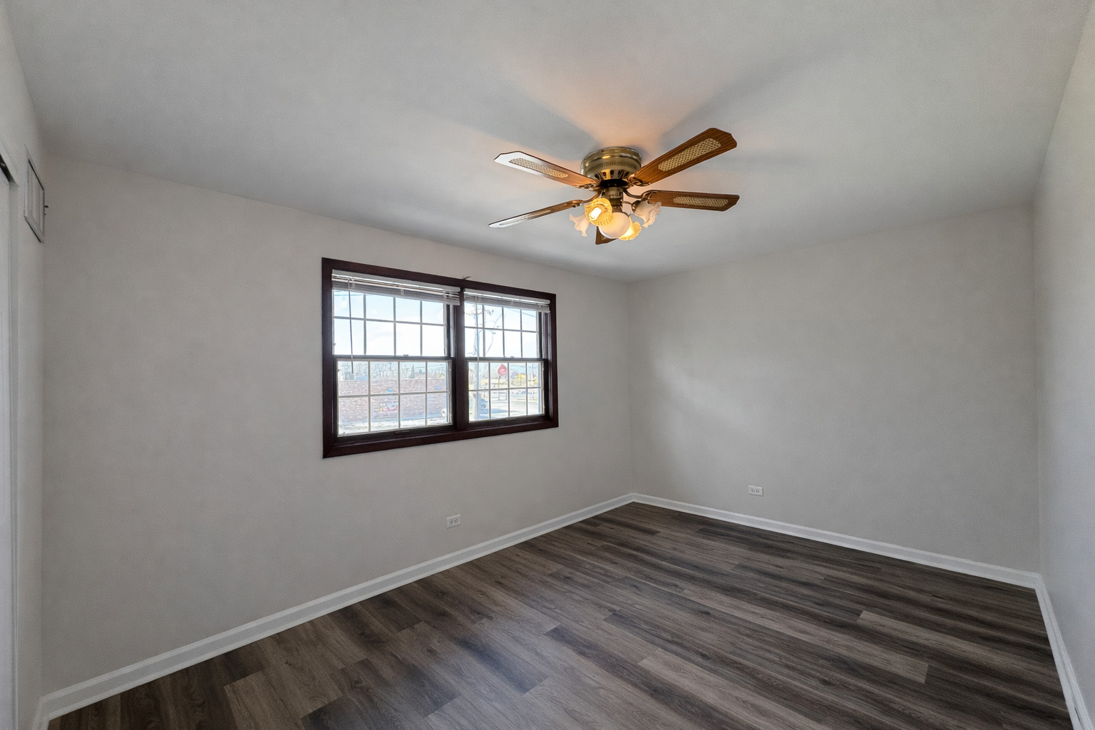 7915 S 84th Avenue #4, Justice, IL 60458