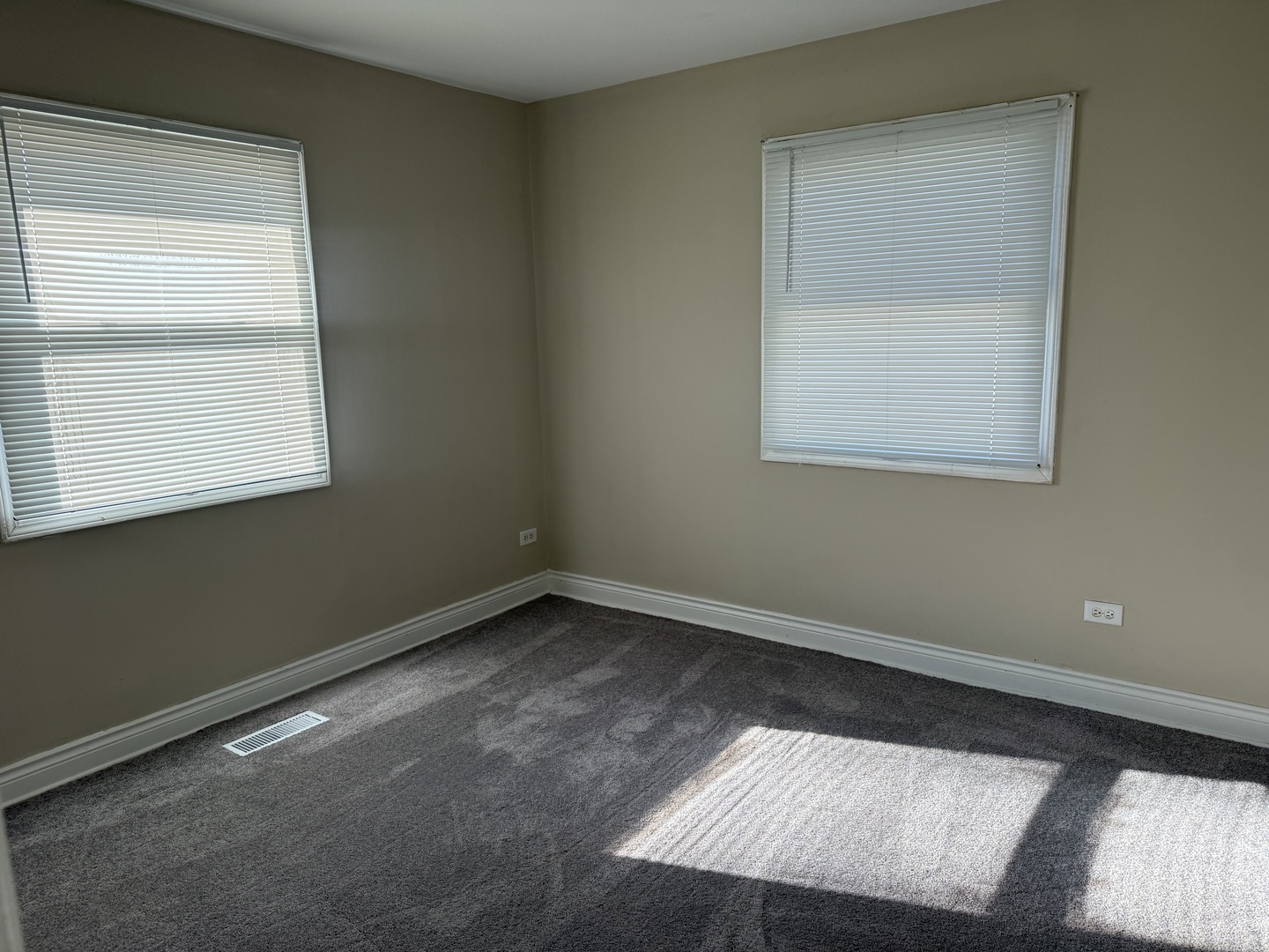 537 Andover Street, Chicago Heights, IL 60411