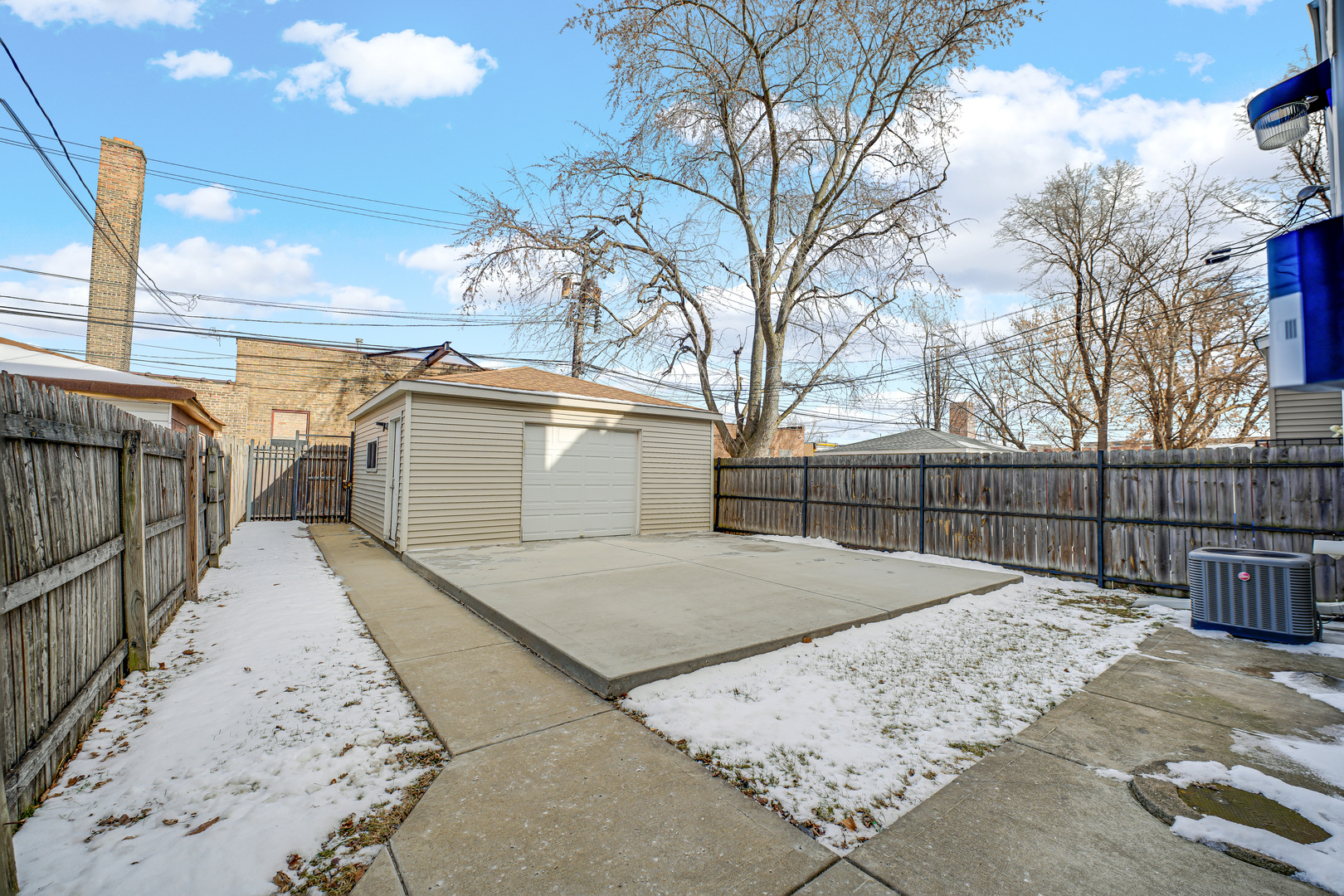 4846 W Haddon Avenue, Chicago, IL 60651