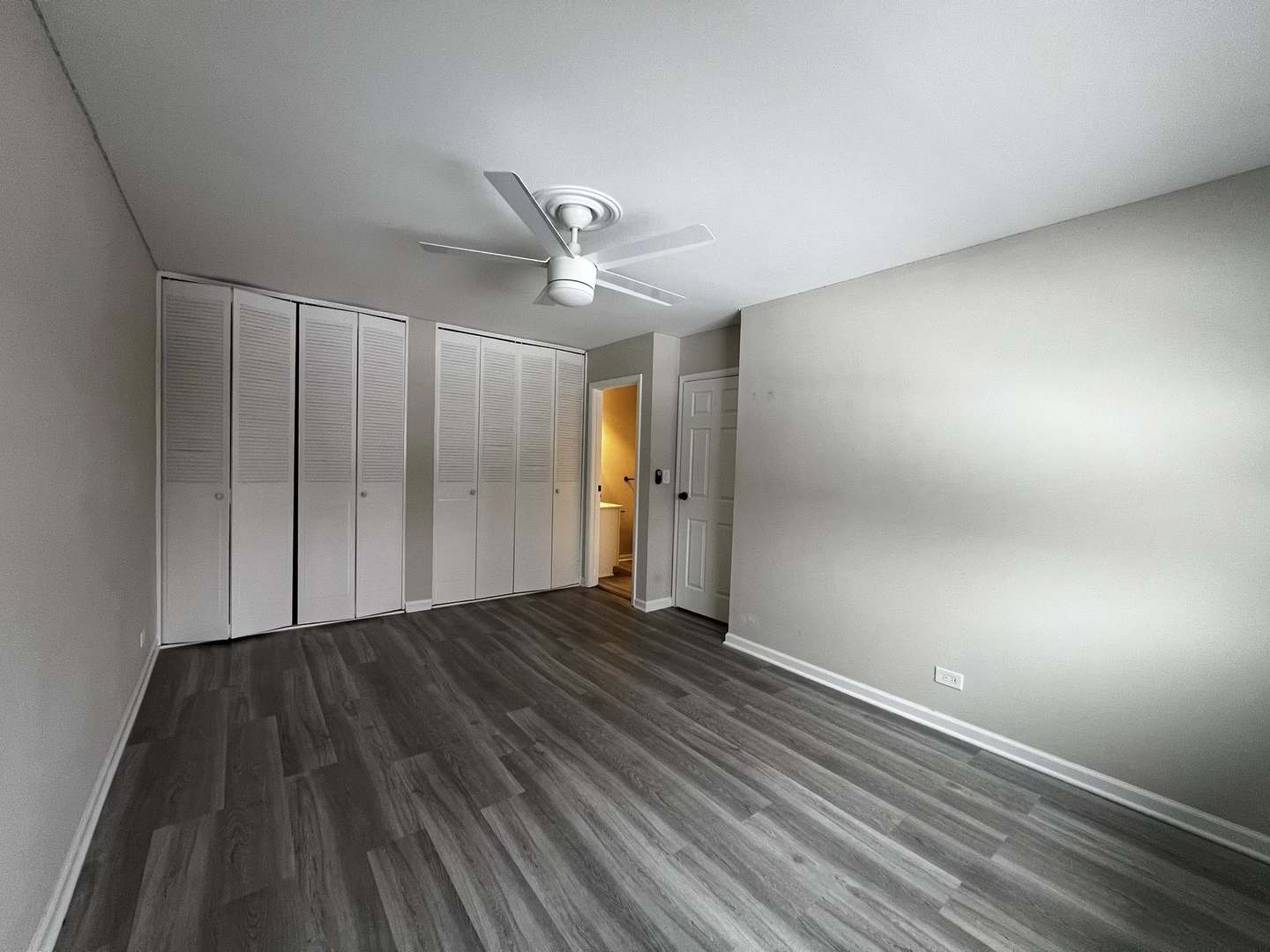 7333 Winthrop Way #10, Downers Grove, IL 60516