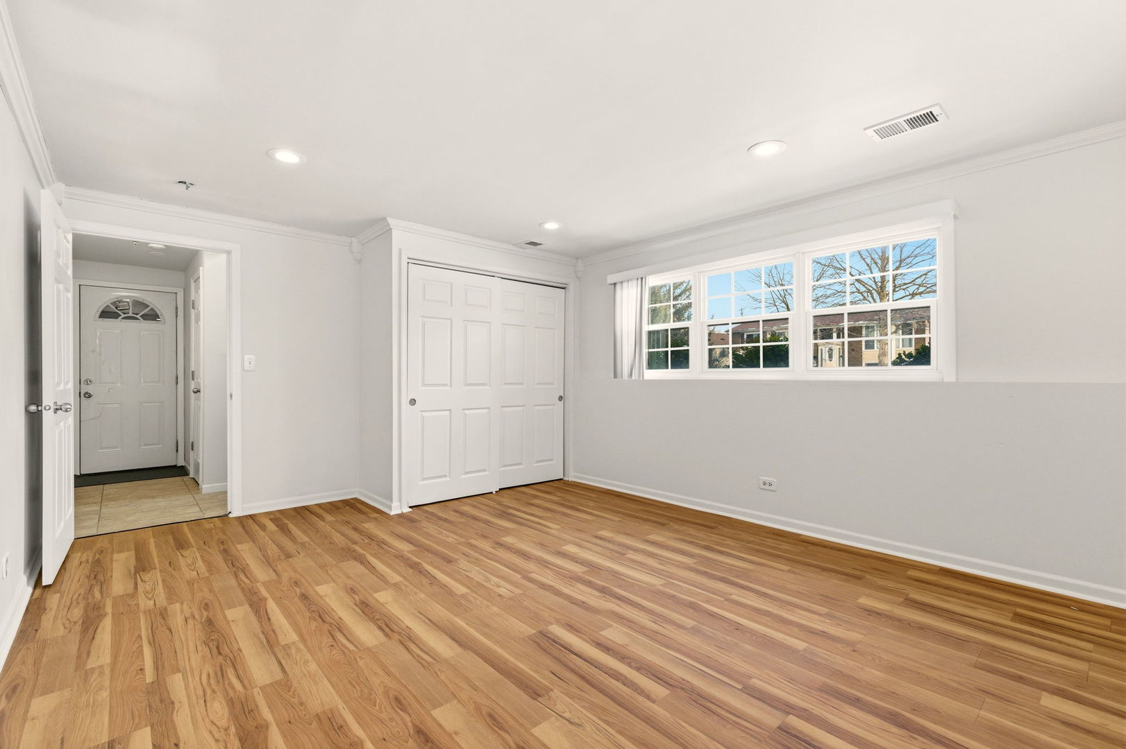 1432 Mitchell Trail, Elk Grove Village, IL 60007