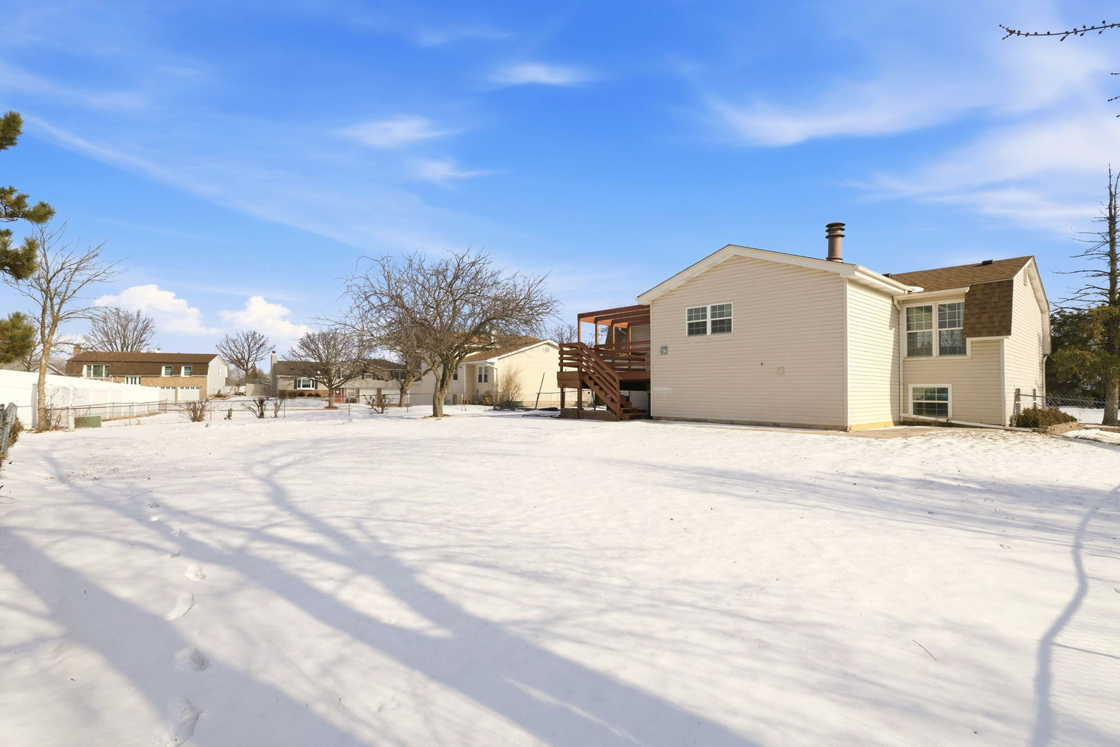 1432 Mitchell Trail, Elk Grove Village, IL 60007