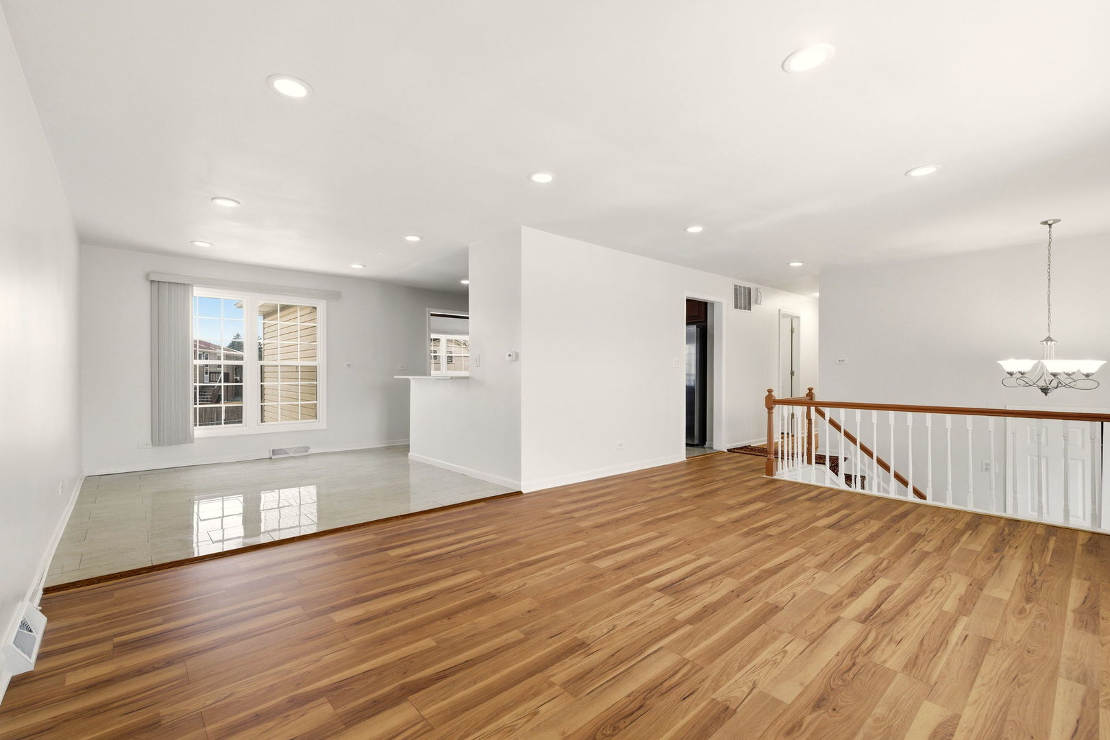 1432 Mitchell Trail, Elk Grove Village, IL 60007