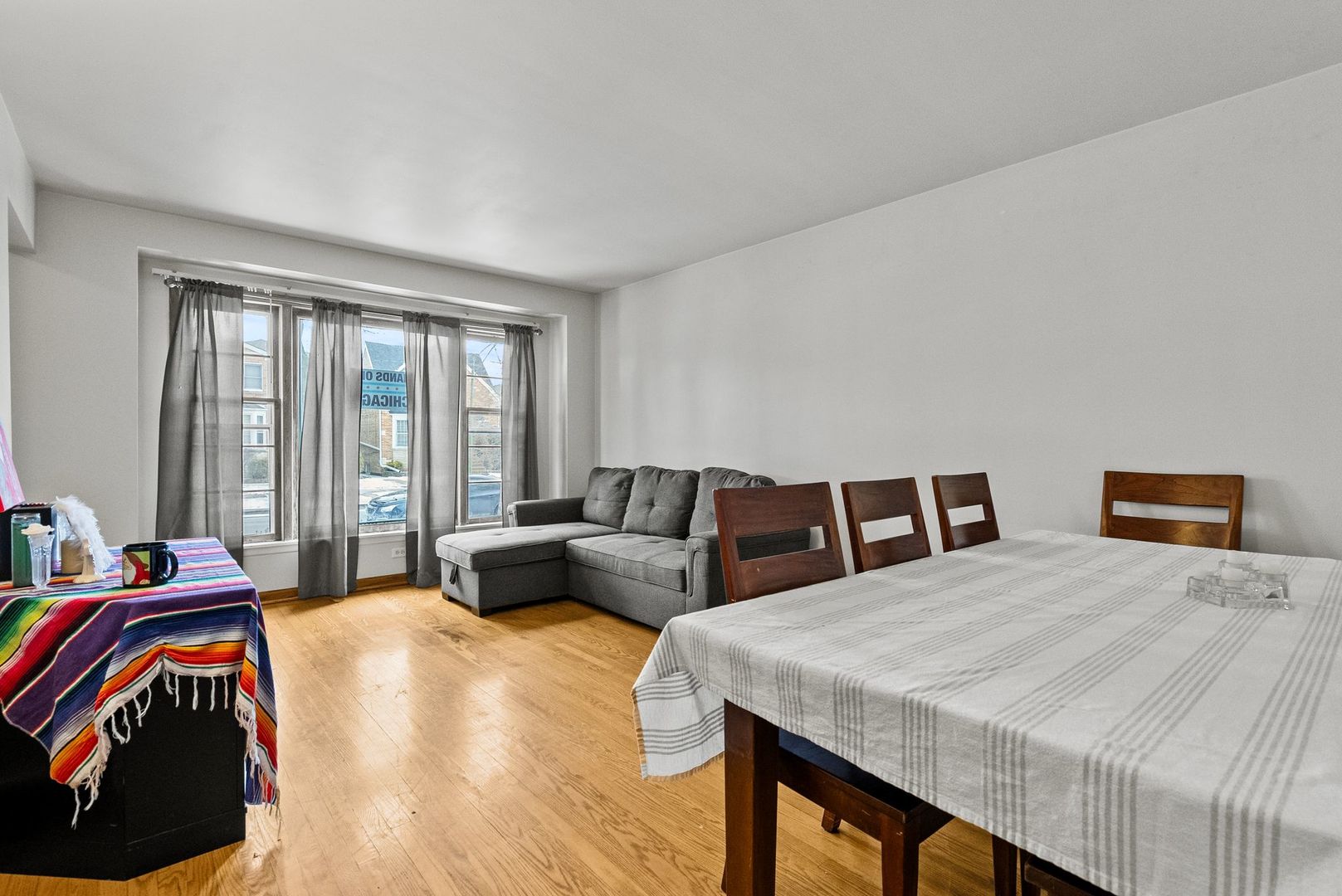 6332 N Mobile Avenue, Chicago, IL 60646