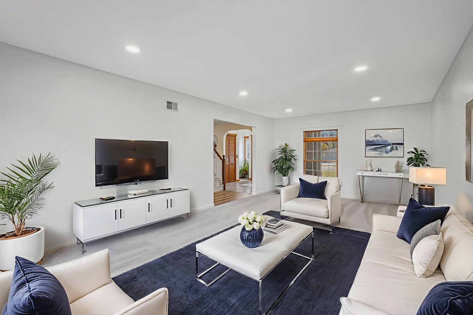 1323 S Roselle Road, Schaumburg, IL 60193