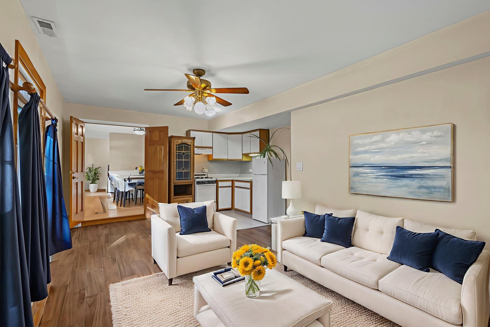 1323 S Roselle Road, Schaumburg, IL 60193