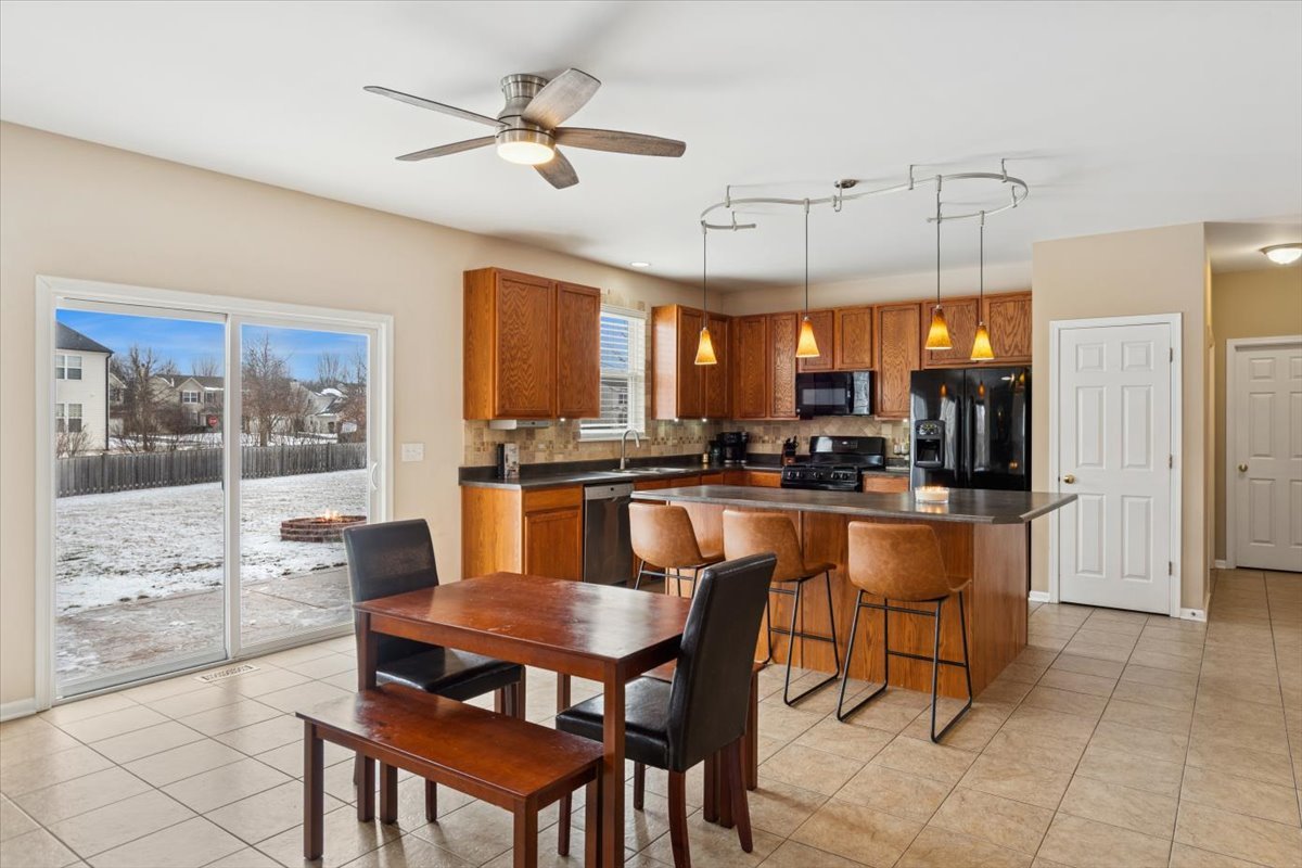 2358 Ferdinand Lane, Montgomery, IL 60538