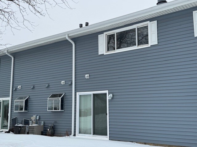 34016 N White Oak Lane #34016, Gurnee, IL 60031