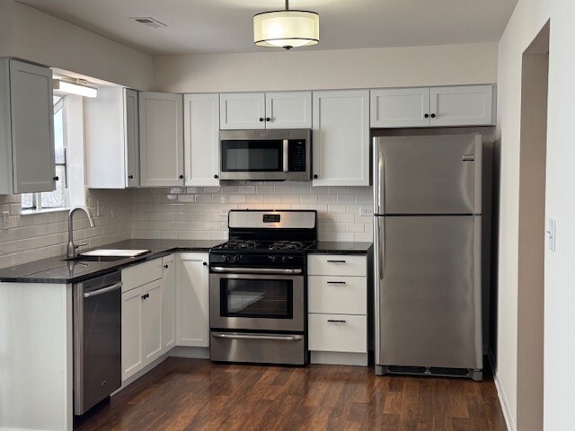 34016 N White Oak Lane #34016, Gurnee, IL 60031