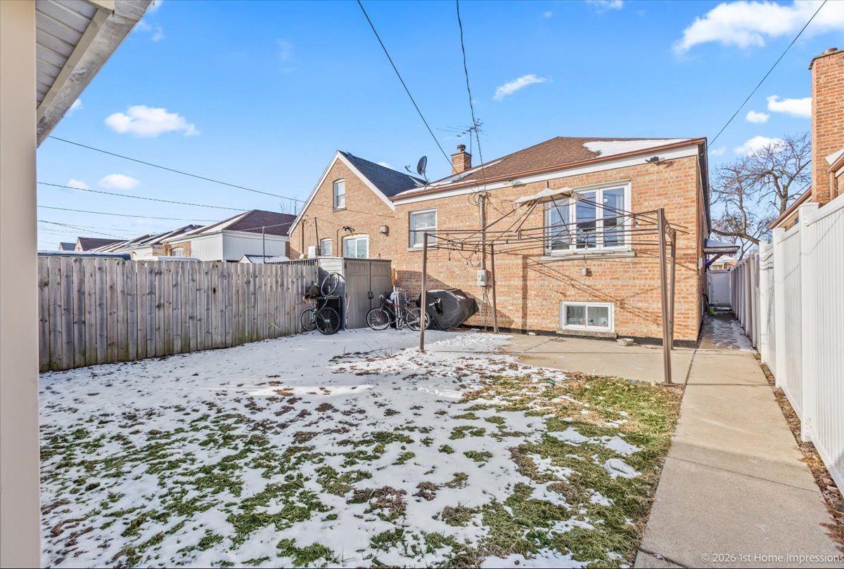 7205 S Hamlin Avenue, Chicago, IL 60629
