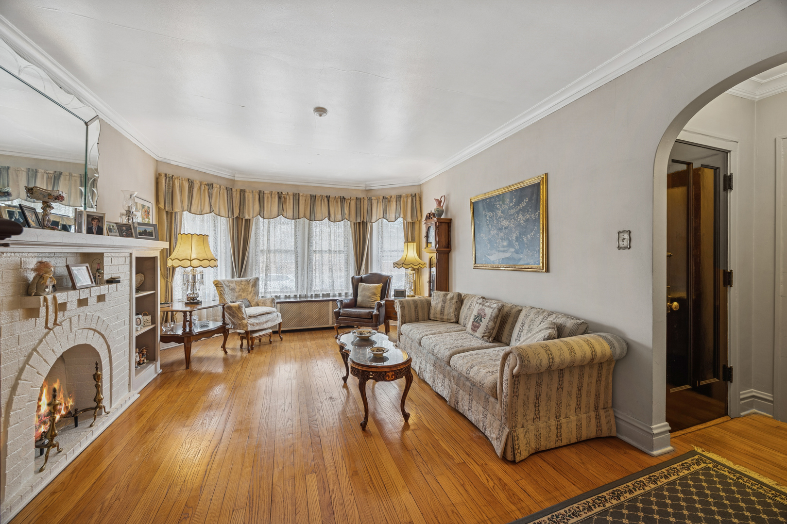 928 W 35th Street, Chicago, IL 60609