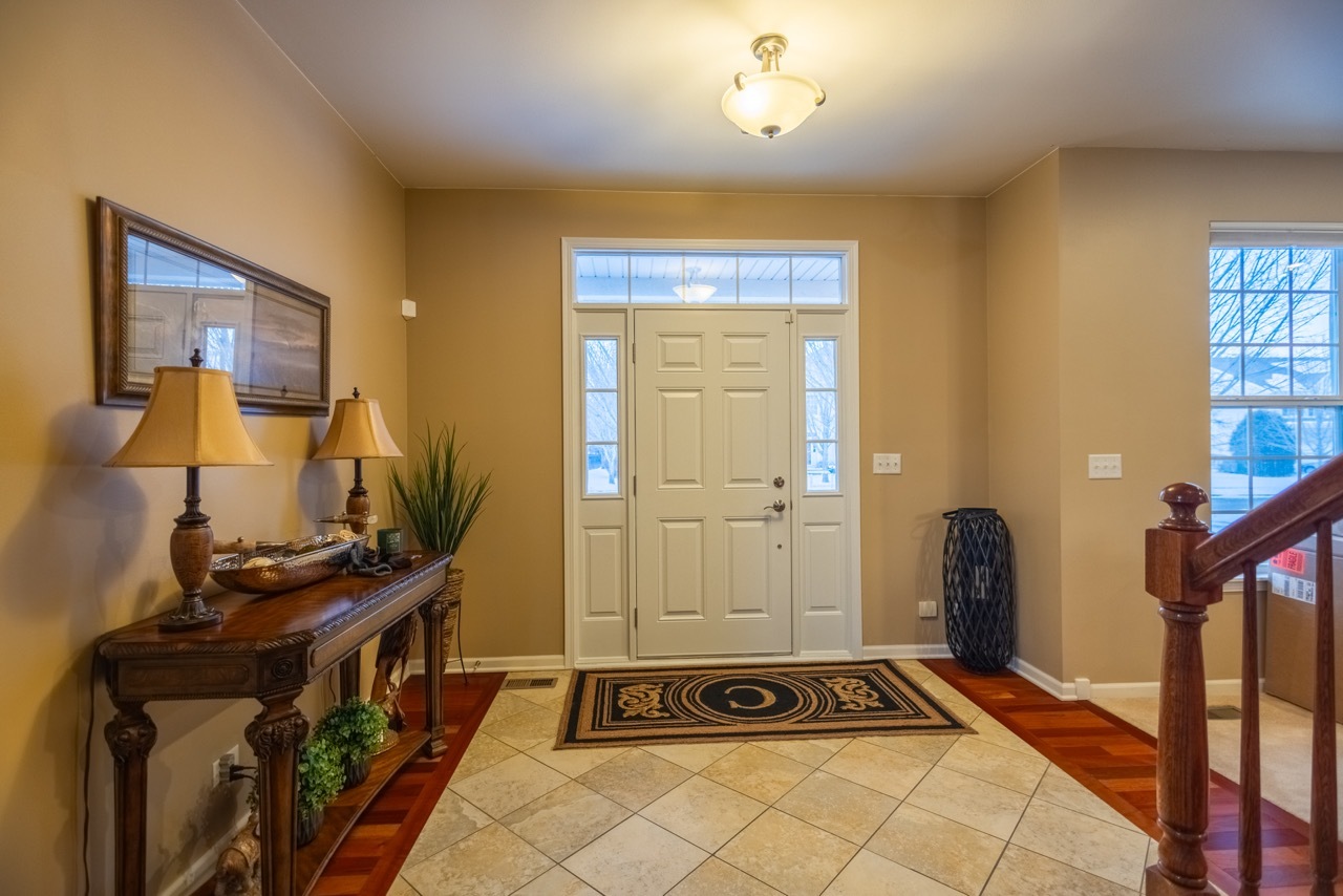 569 Blazing Star Drive, Lake Villa, IL 60046