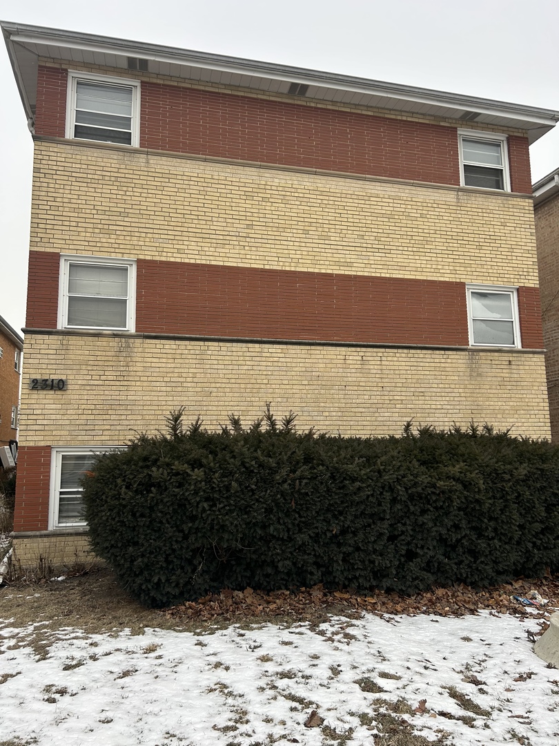 2310 S 17th Avenue, North Riverside, IL 60546
