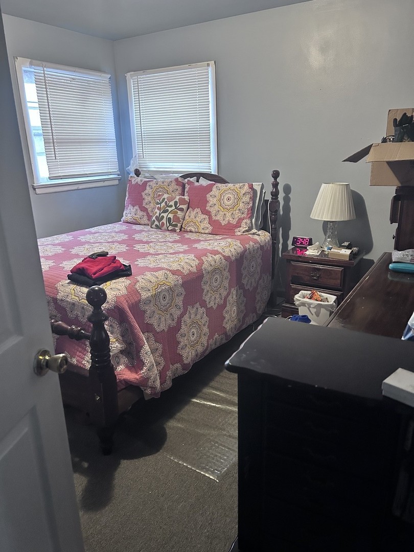 2310 S 17th Avenue, Riverside, IL 60546