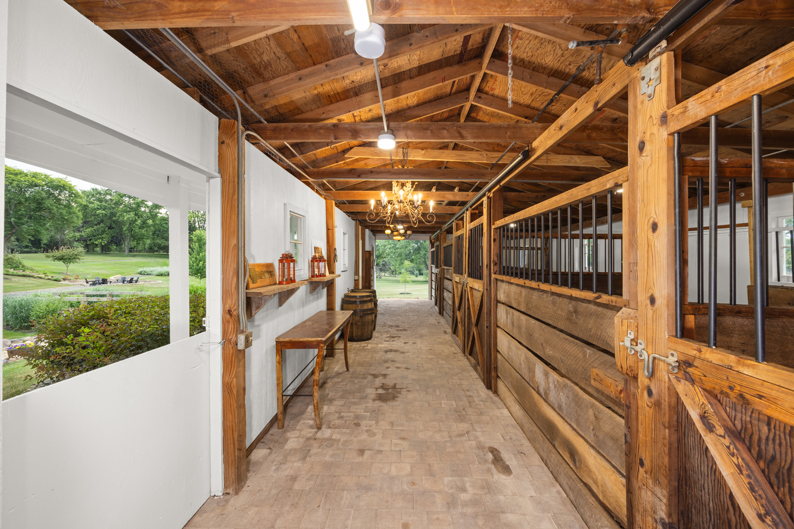 404 Caesar Drive, Barrington Hills, IL 60010