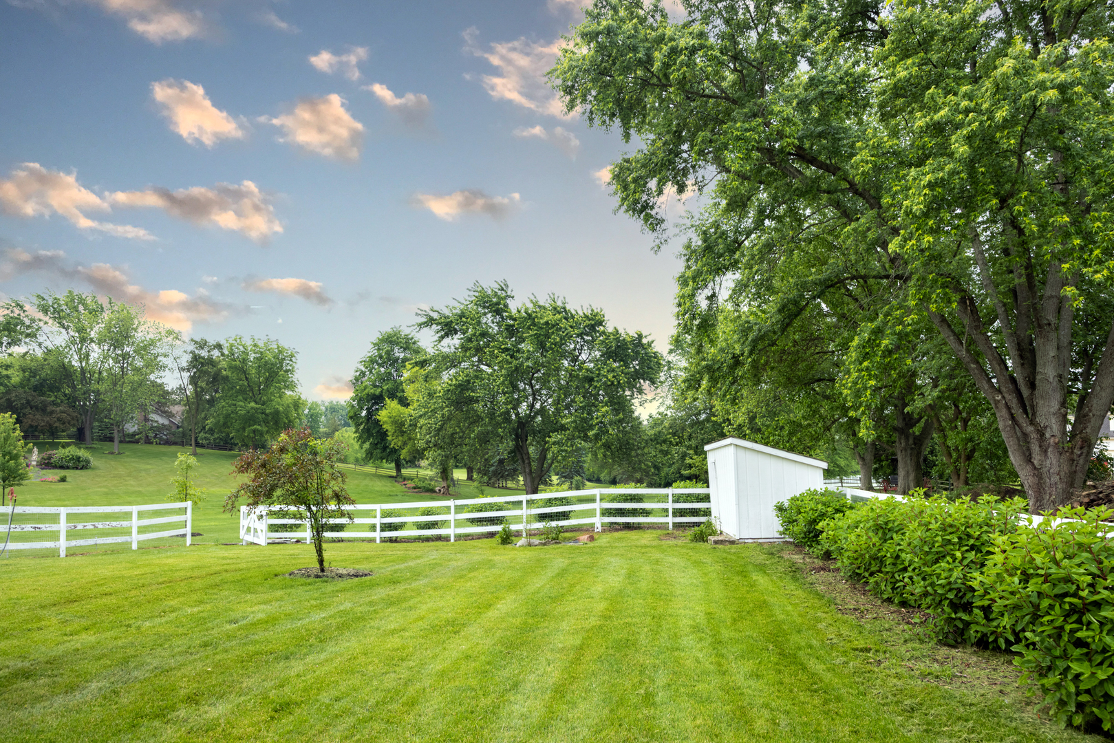 404 Caesar Drive, Barrington Hills, IL 60010