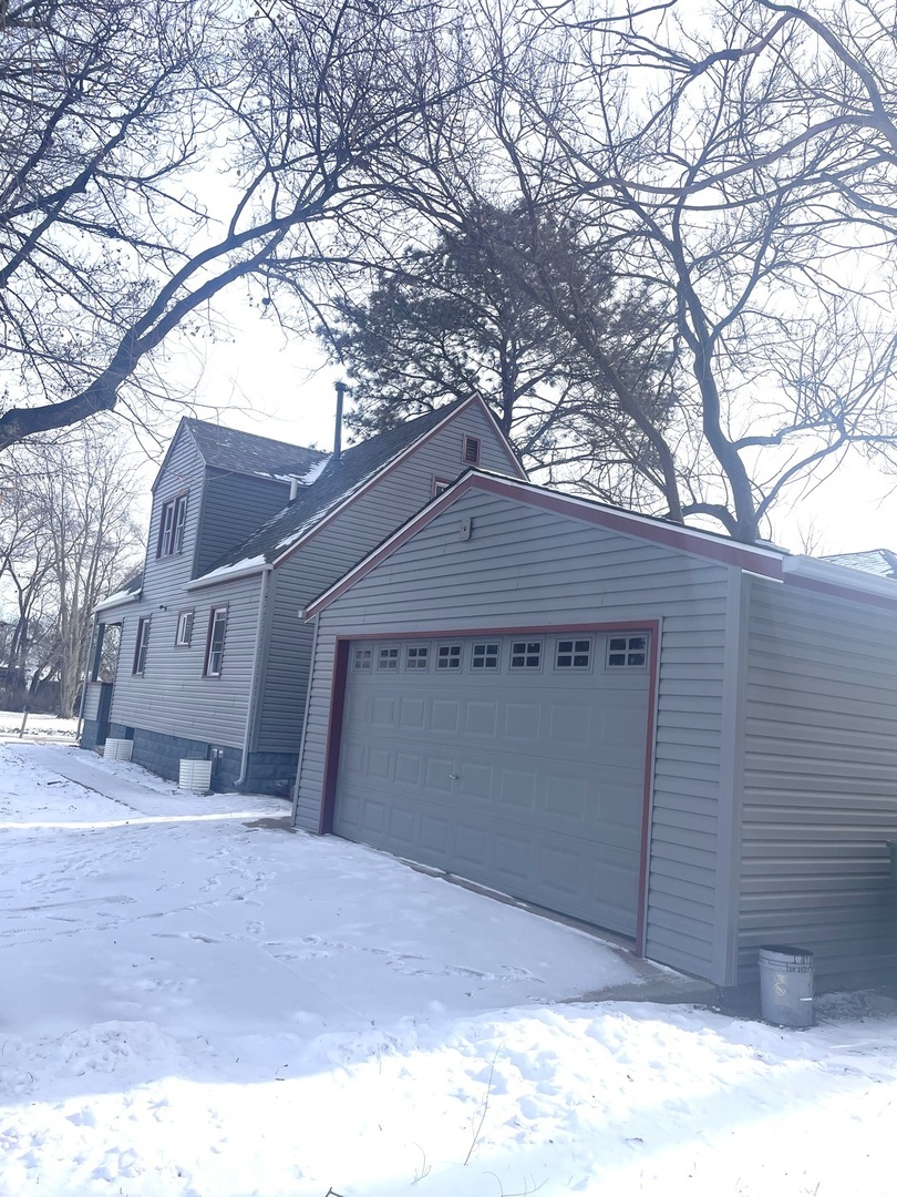 601 S Henrietta Avenue, Rockford, IL 61102