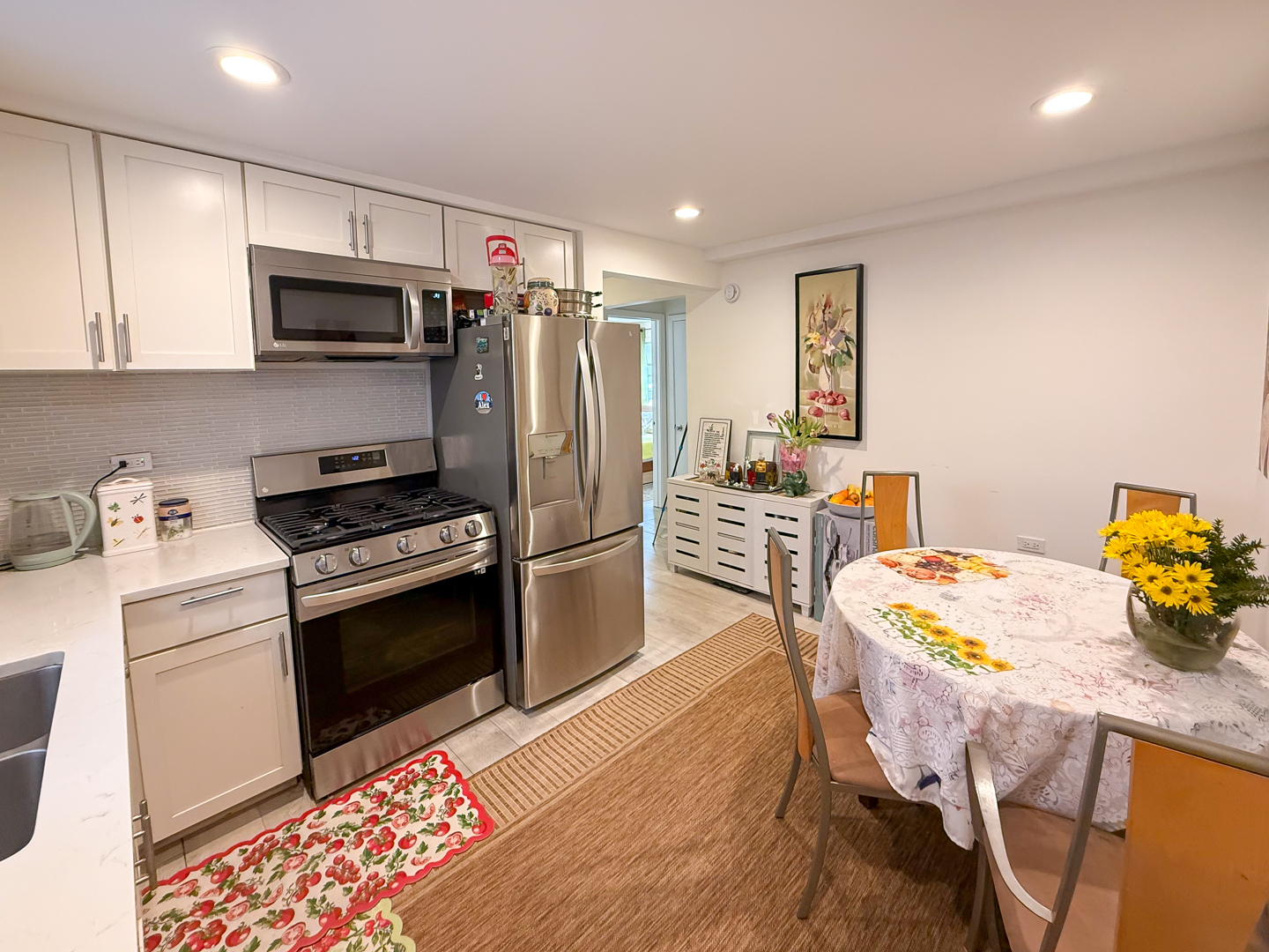 8707 N Oketo Avenue, Niles, IL 60714