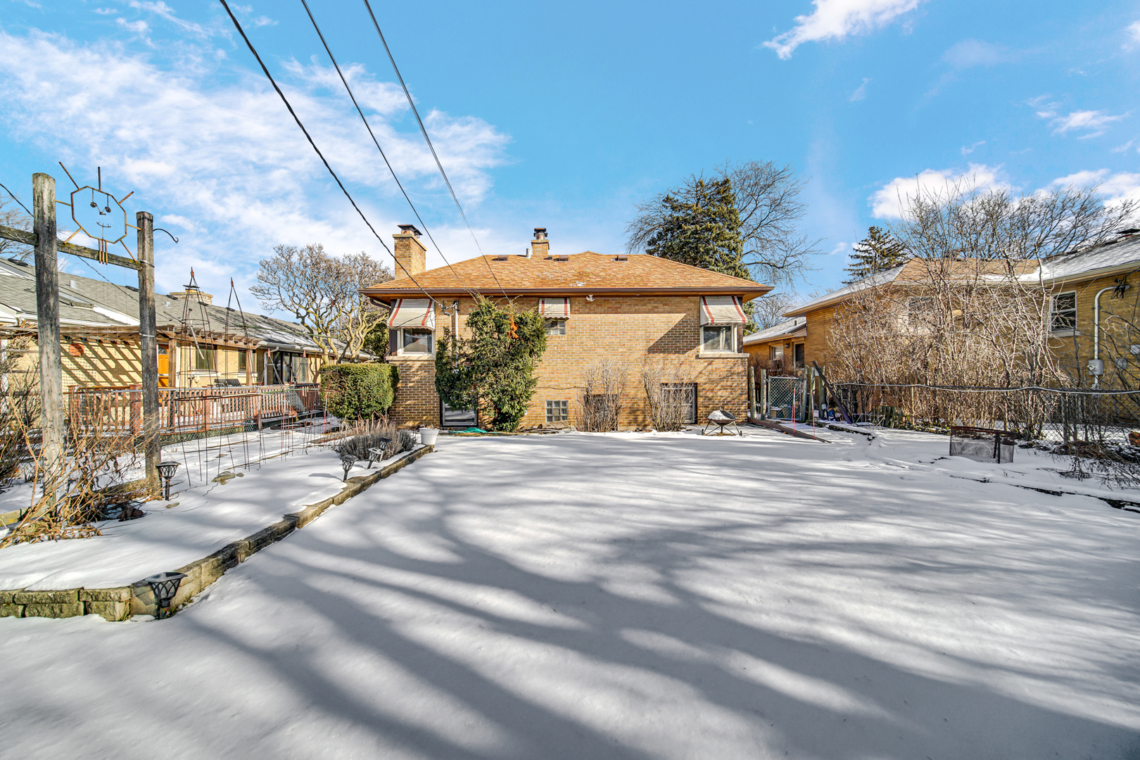 7050 N Keating Avenue, Lincolnwood, IL 60712