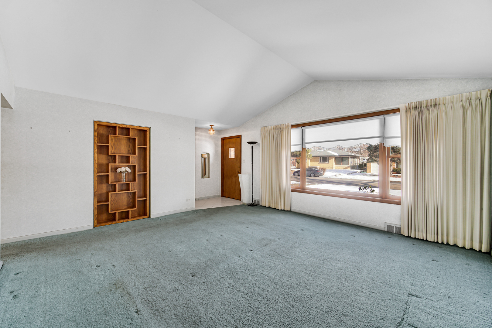 7050 N Keating Avenue, Lincolnwood, IL 60712