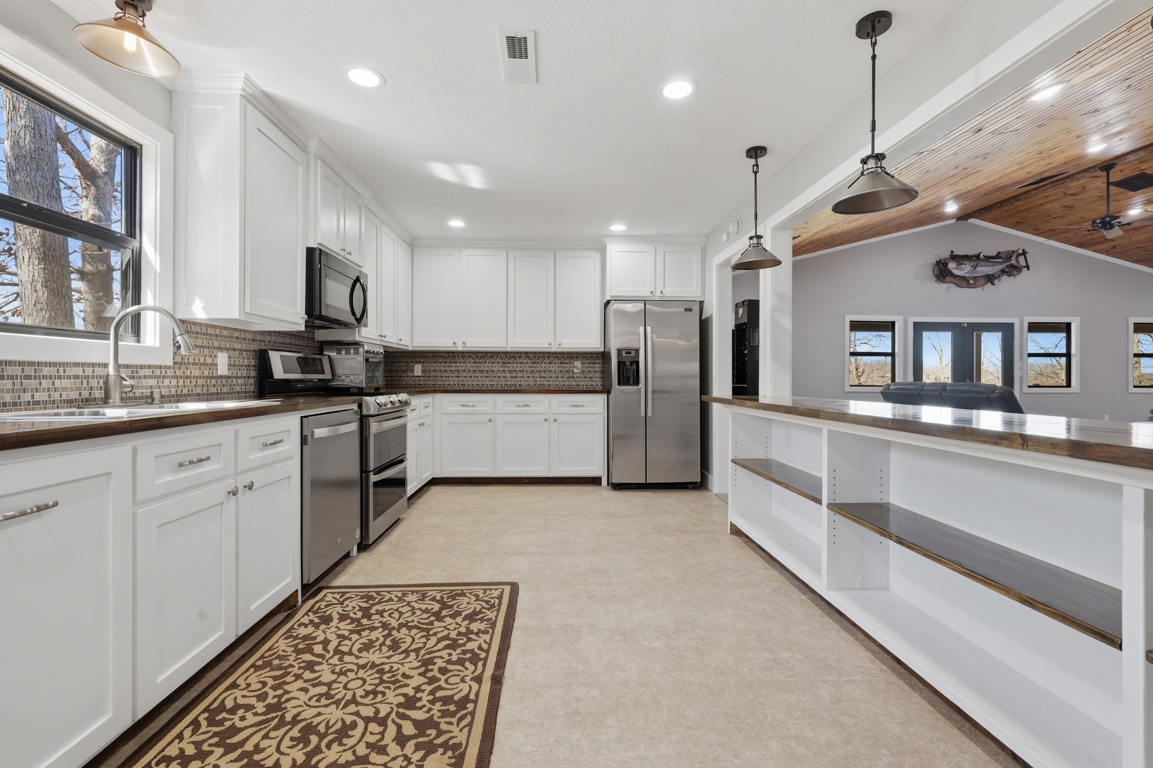 3675 Parrish Ridge Road, Goreville, IL 62939