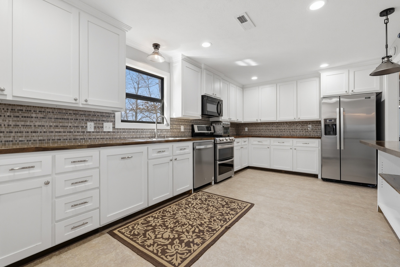 3675 Parrish Ridge Road, Goreville, IL 62939