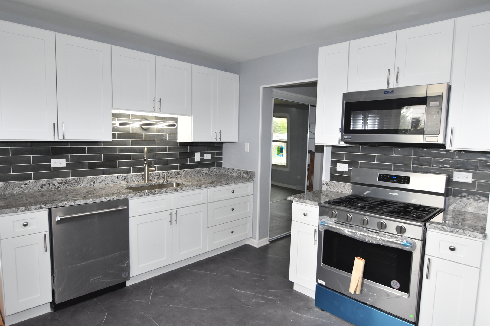 6125 Sunflower Drive, Matteson, IL 60443