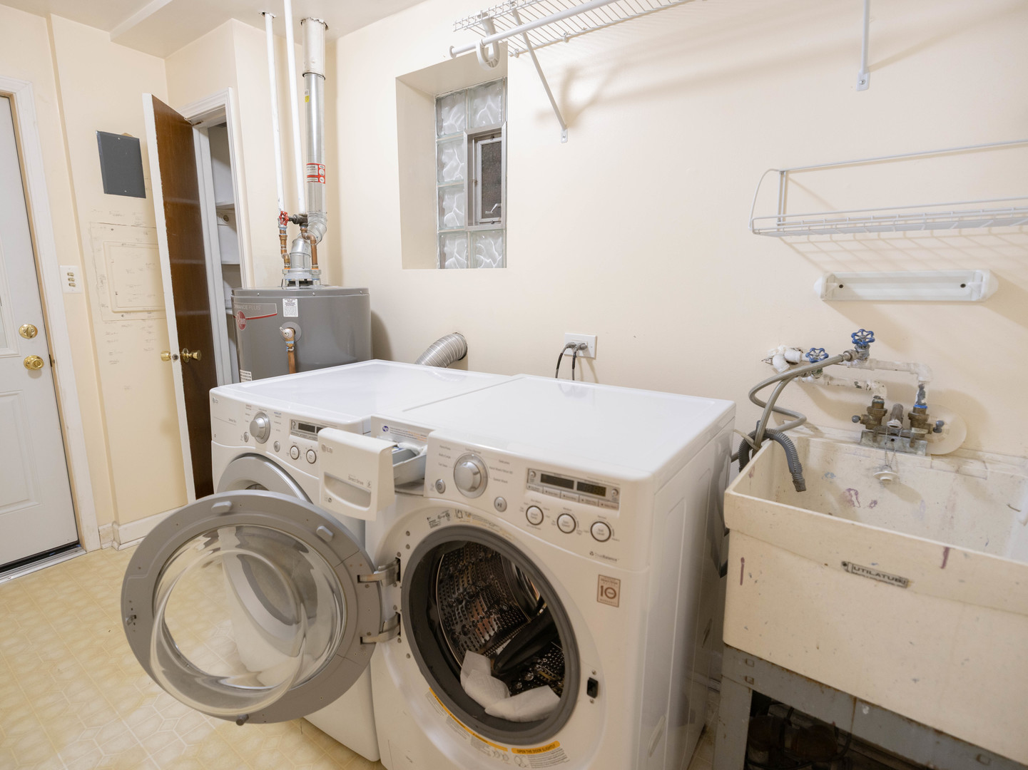 9170 Crescent Court, Oak Lawn, IL 60453