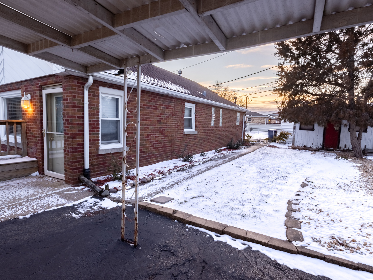 9170 Crescent Court, Oak Lawn, IL 60453