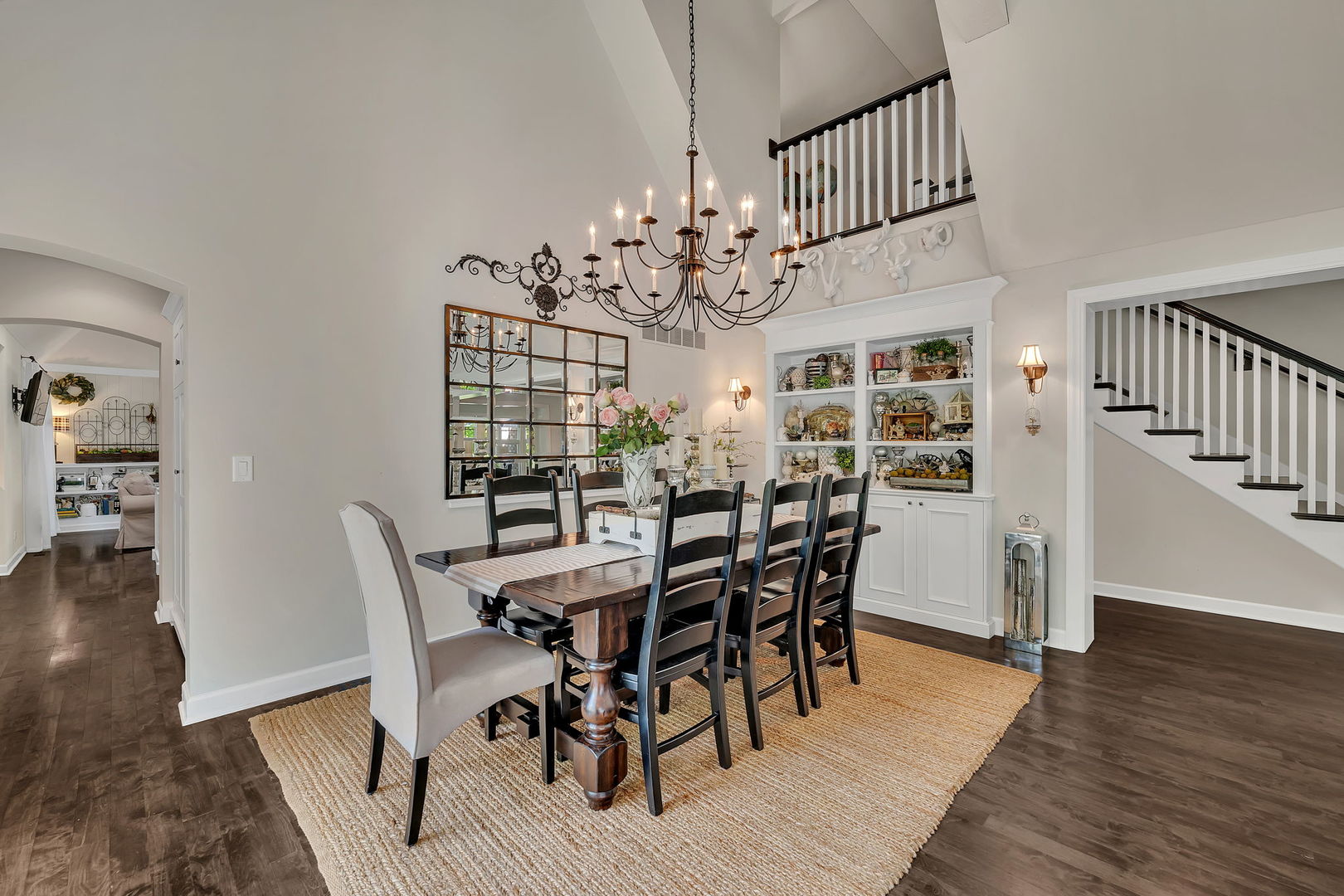 719 Stonebridge Road, Frankfort, IL 60423