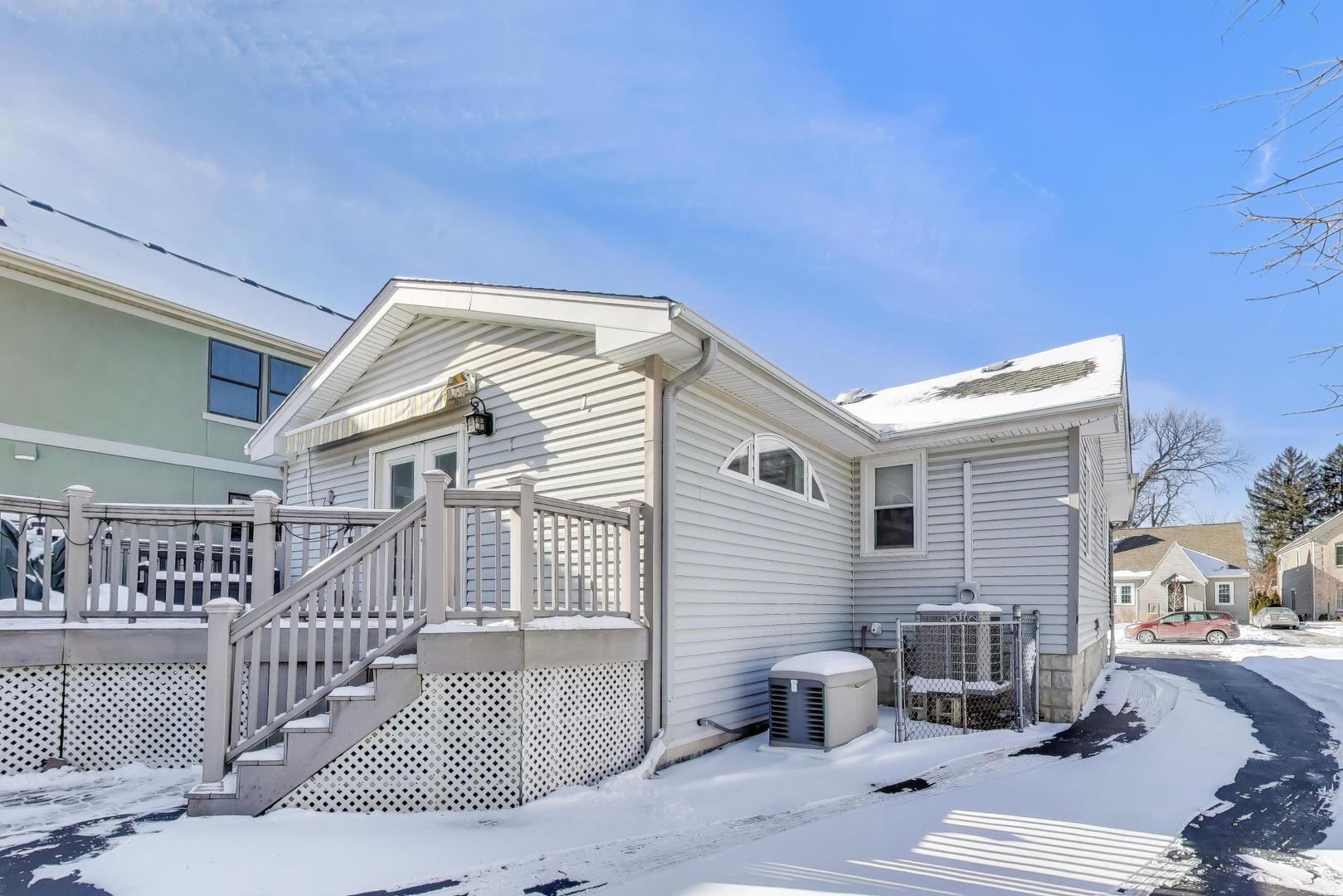 365 N Walnut Street, Elmhurst, IL 60126