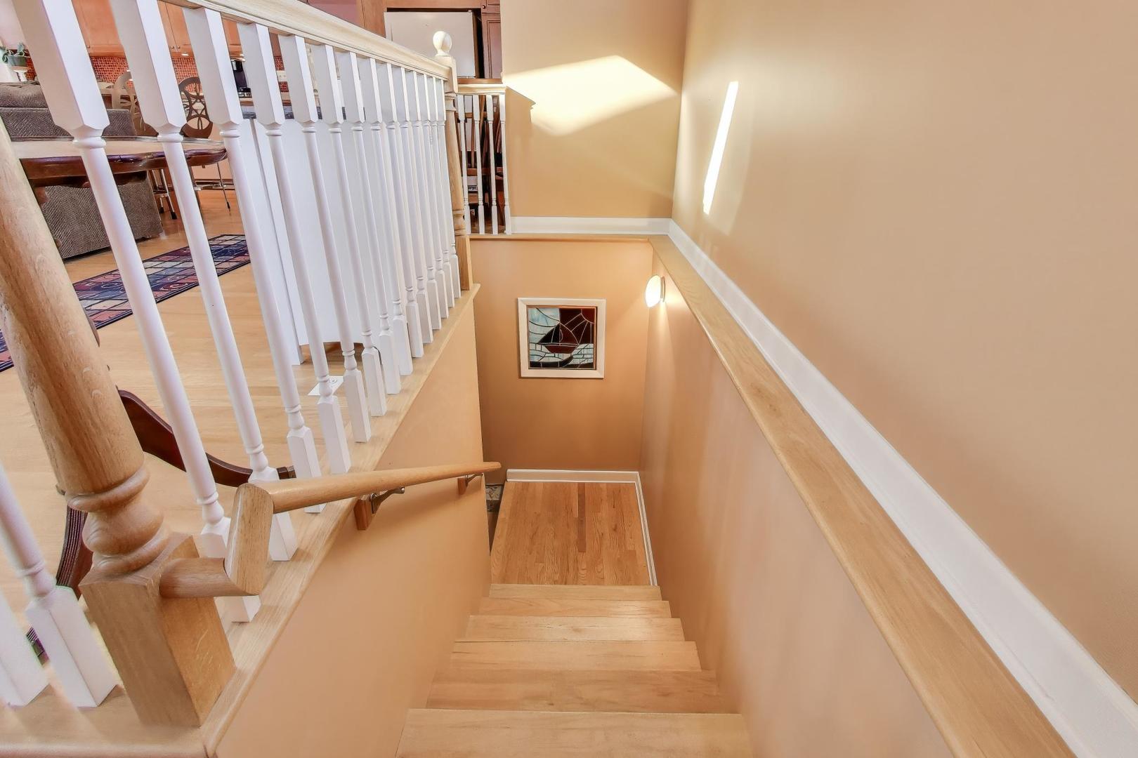 365 N Walnut Street, Elmhurst, IL 60126